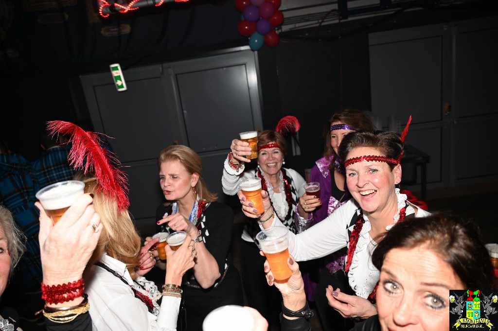 ../Images/Seniorencarnaval 2026 428.jpg